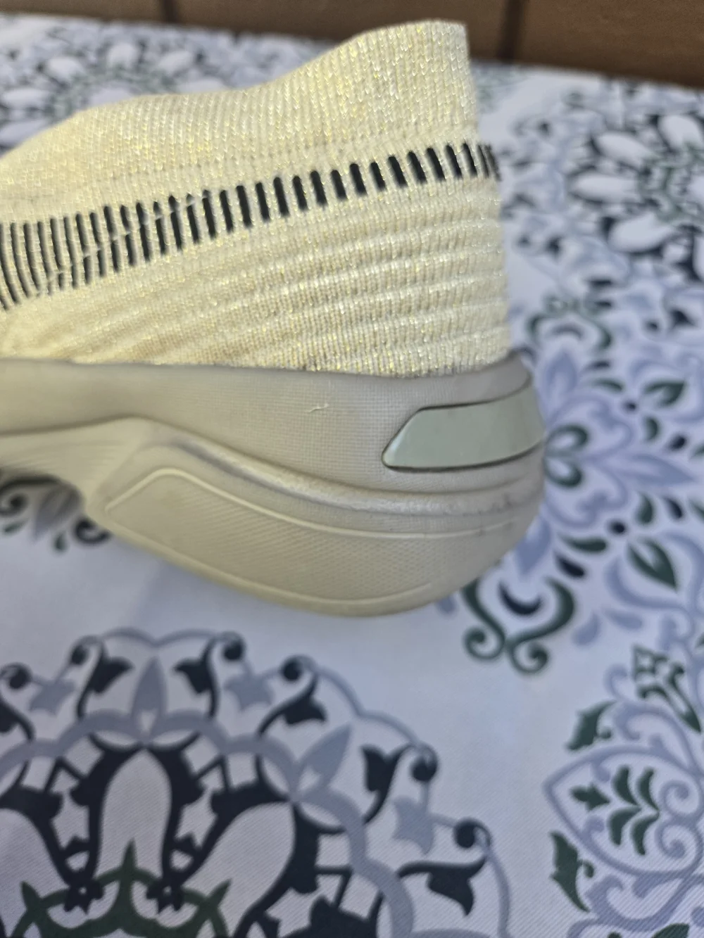 Bzees lightweight knit